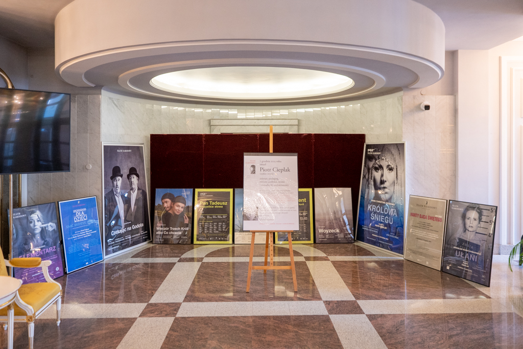 Pożegnanie Piotra Cieplaka | ekspozycja w Teatrze Narodowym. Fot. Marta Ankiersztejn